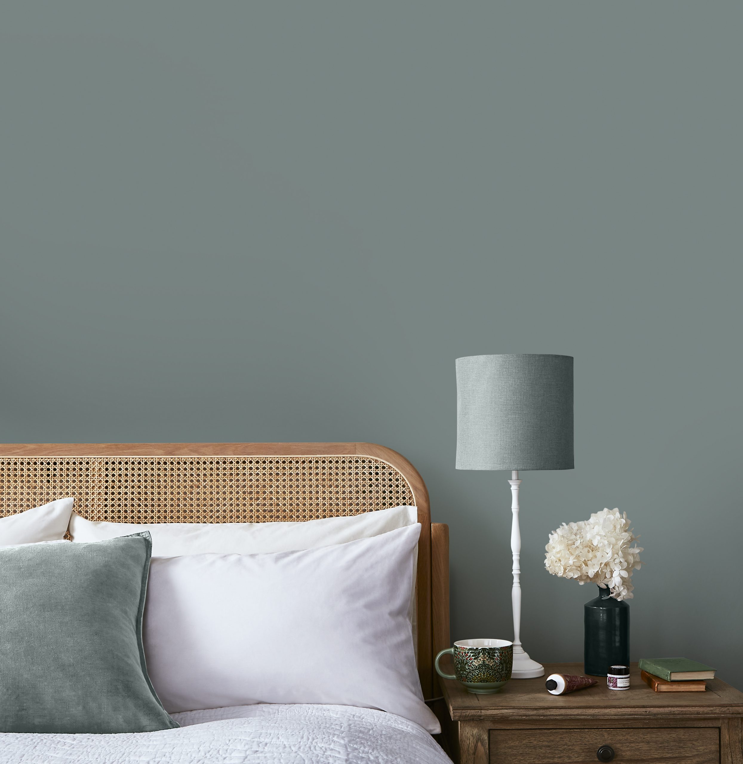 124306_ROOMSET_CASK BLUE_01